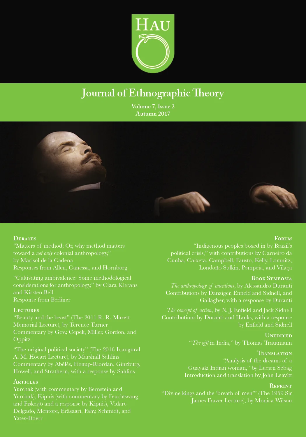 《Hau: Journal of Ethnographic Theory》期刊封面,黑绿配色,第7卷第2期(2017年秋季刊),主图为列宁遗体面部特写;左右两栏列出本期辩论、讲座、文章、书评等栏目标题,其中包括尤尔恰克(Yurchak)参与的辩论文章。