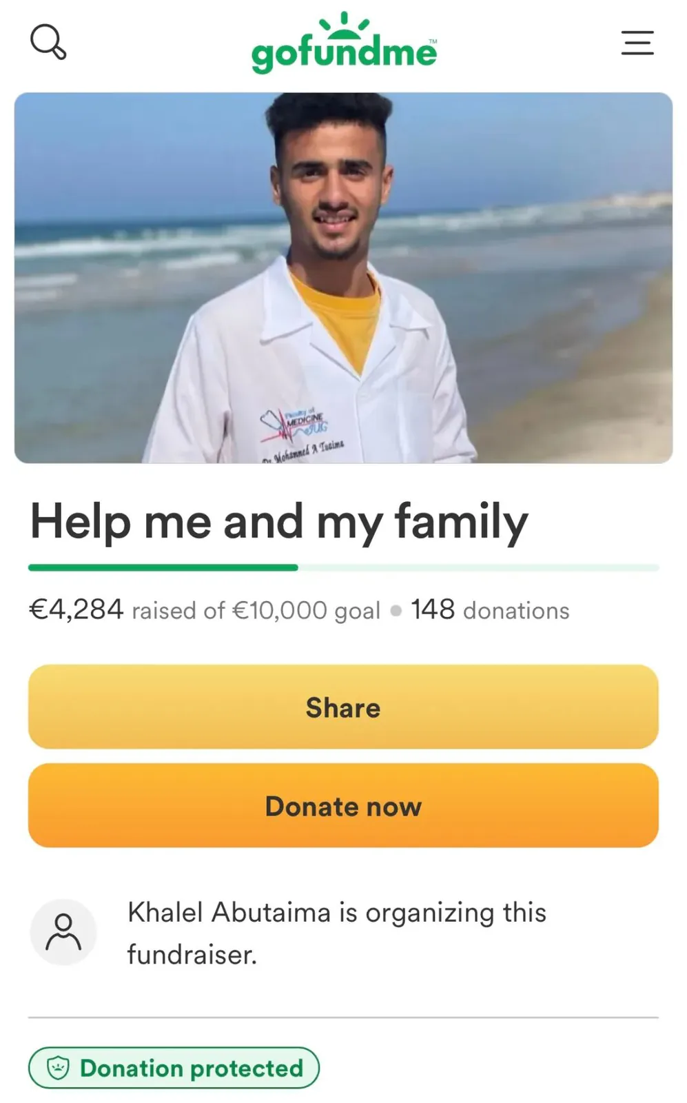 GoFundMe筹款页面截图,标题Help me and my family,已筹得4284欧元、目标10000欧元,148笔捐款,发起人Khalel Abutaima,顶部配他身穿白大褂在海边的照片。