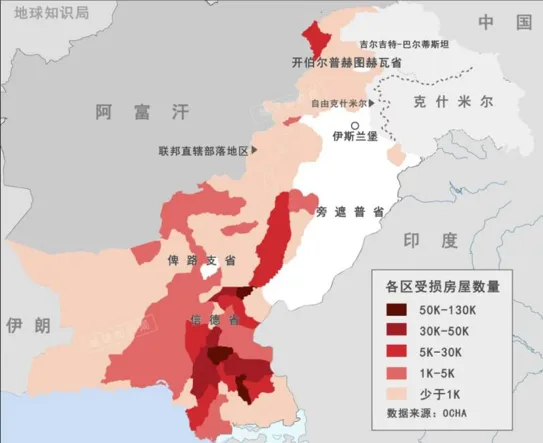 巴基斯坦地图按颜色深浅标示各省受损房屋数量,信德省南部和俾路支省东部颜色最深,对应5万至13万户受损